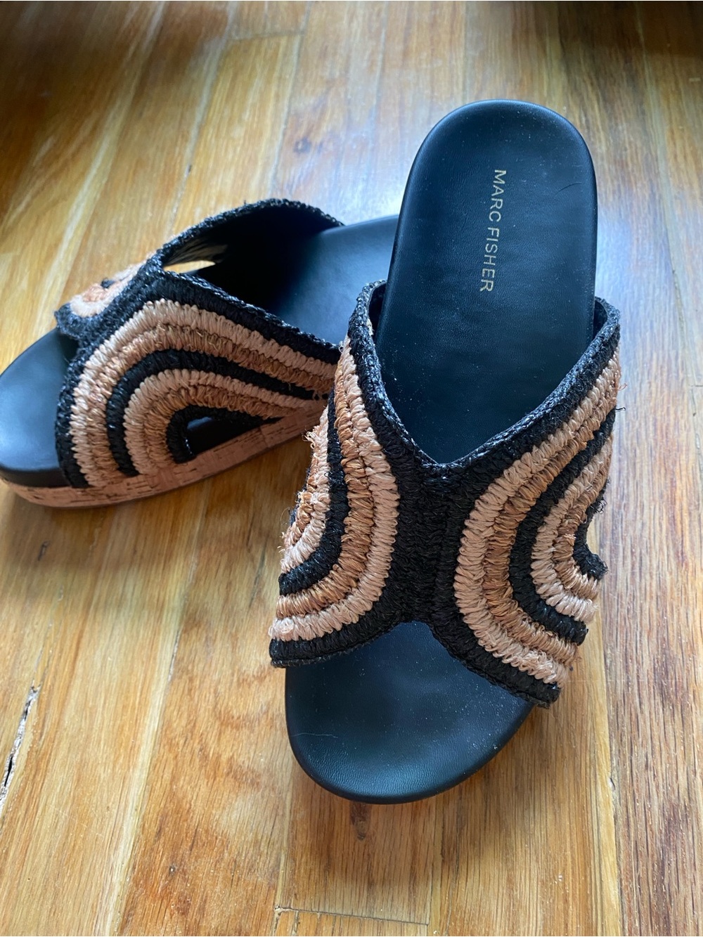 Marc Fisher platform sandal: size 9, Raffia tan and Cork